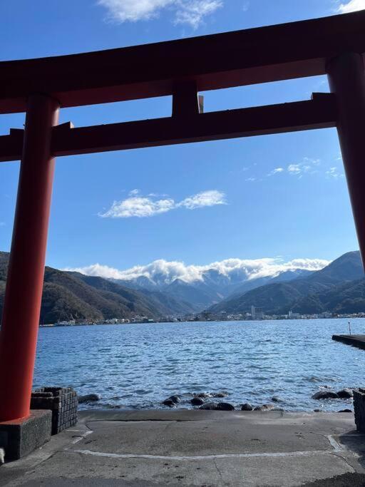 御浜岬の至福を一身に味わう 一軒家貸切宿で贅沢なバーベキューを楽しみながら夕陽に染まる戸田湾の美しさを満喫 Numazu Exterior photo