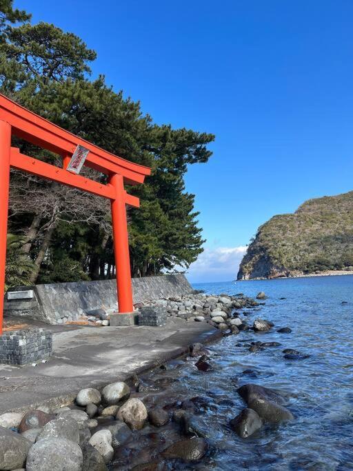 御浜岬の至福を一身に味わう 一軒家貸切宿で贅沢なバーベキューを楽しみながら夕陽に染まる戸田湾の美しさを満喫 Numazu Exterior photo