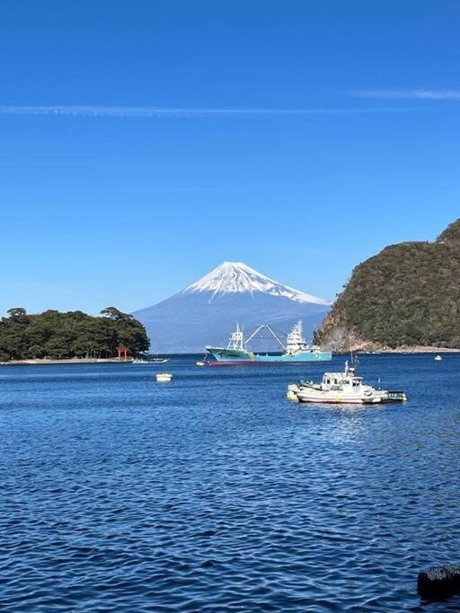 御浜岬の至福を一身に味わう 一軒家貸切宿で贅沢なバーベキューを楽しみながら夕陽に染まる戸田湾の美しさを満喫 Numazu Exterior photo