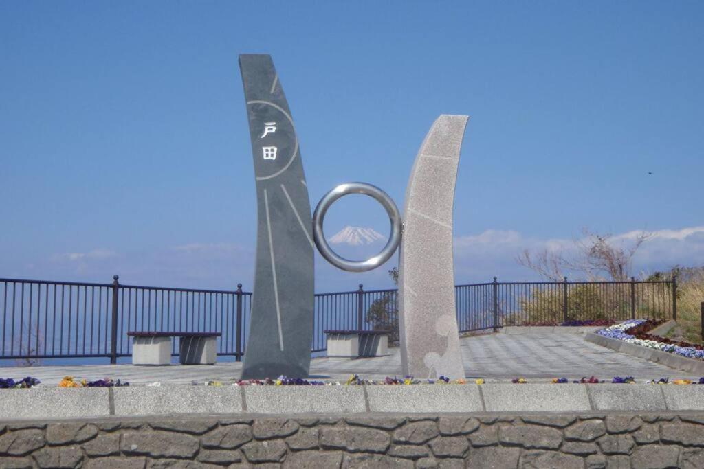 御浜岬の至福を一身に味わう 一軒家貸切宿で贅沢なバーベキューを楽しみながら夕陽に染まる戸田湾の美しさを満喫 Numazu Exterior photo